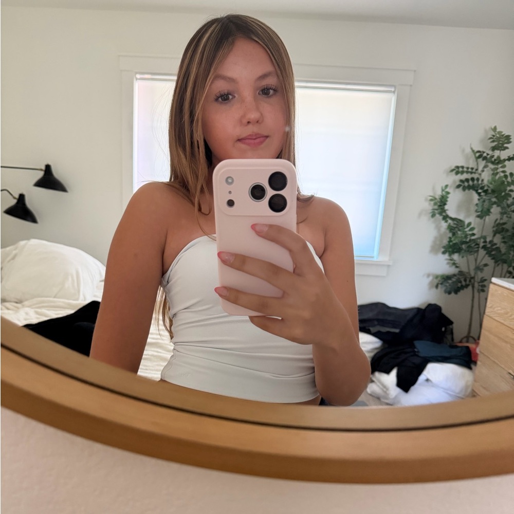 Meet your Posher, Tenley